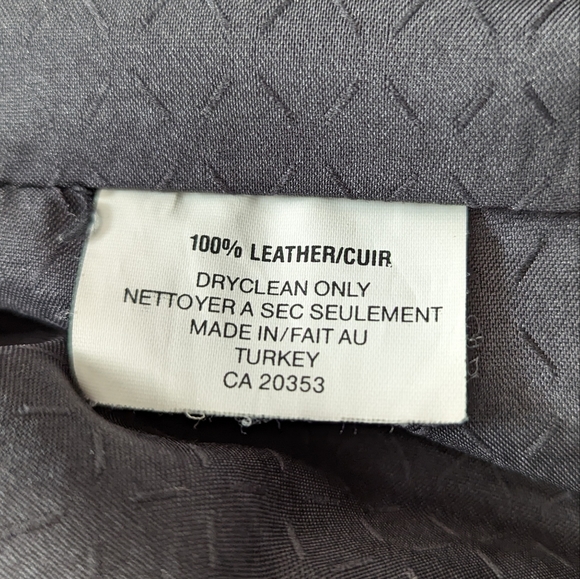 Vintage 80s soft black leather jacket with shoulder pads and leopard det… - Picture 3 of 14